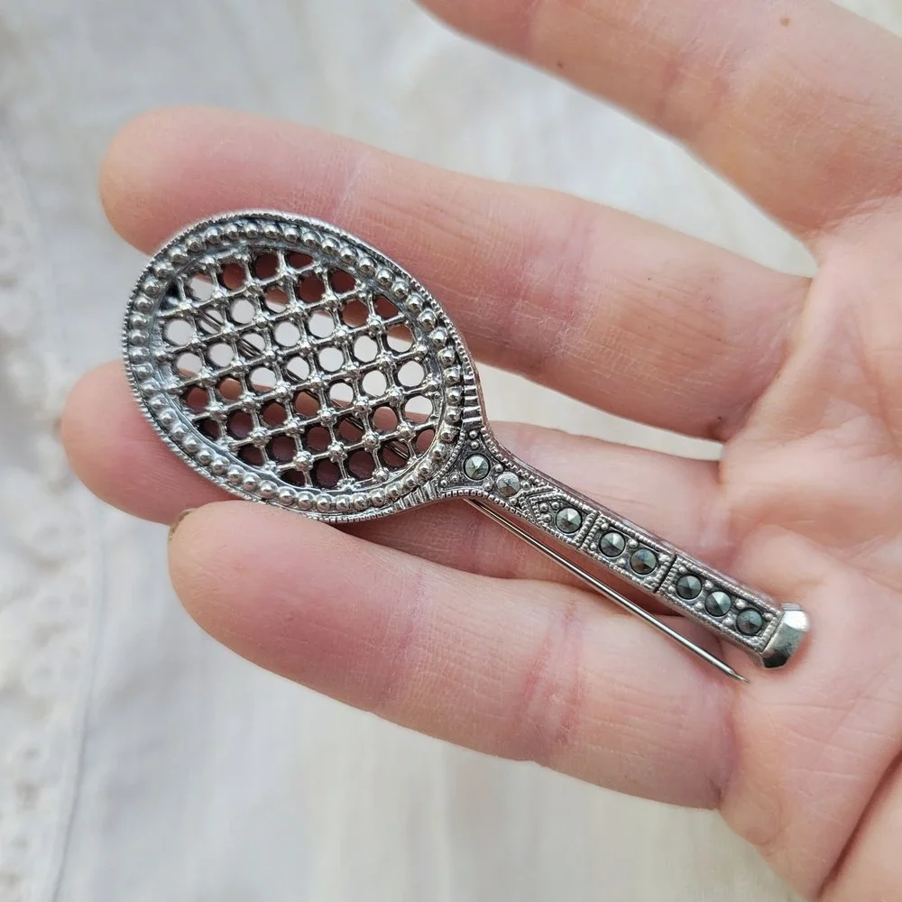 Vintage 1928 Brand Tennis Racket Brooch Silver Marcasite 1990s Novelty‎ Pin